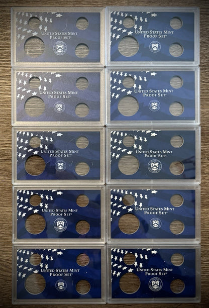 Blue Empty Plastic Case Holds 4 Coins Lot of 10 From US MINT Proof Sets0