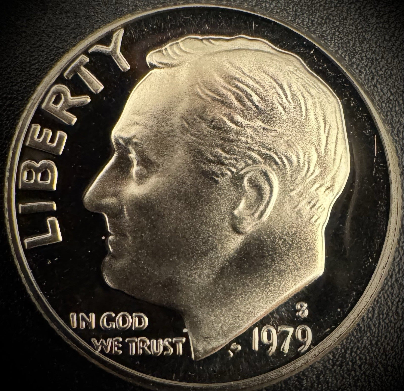 1979-S TYPE 2 PROOF Roosevelt Dime 10C Clad DCAM Coin From US Mint Proof Set0