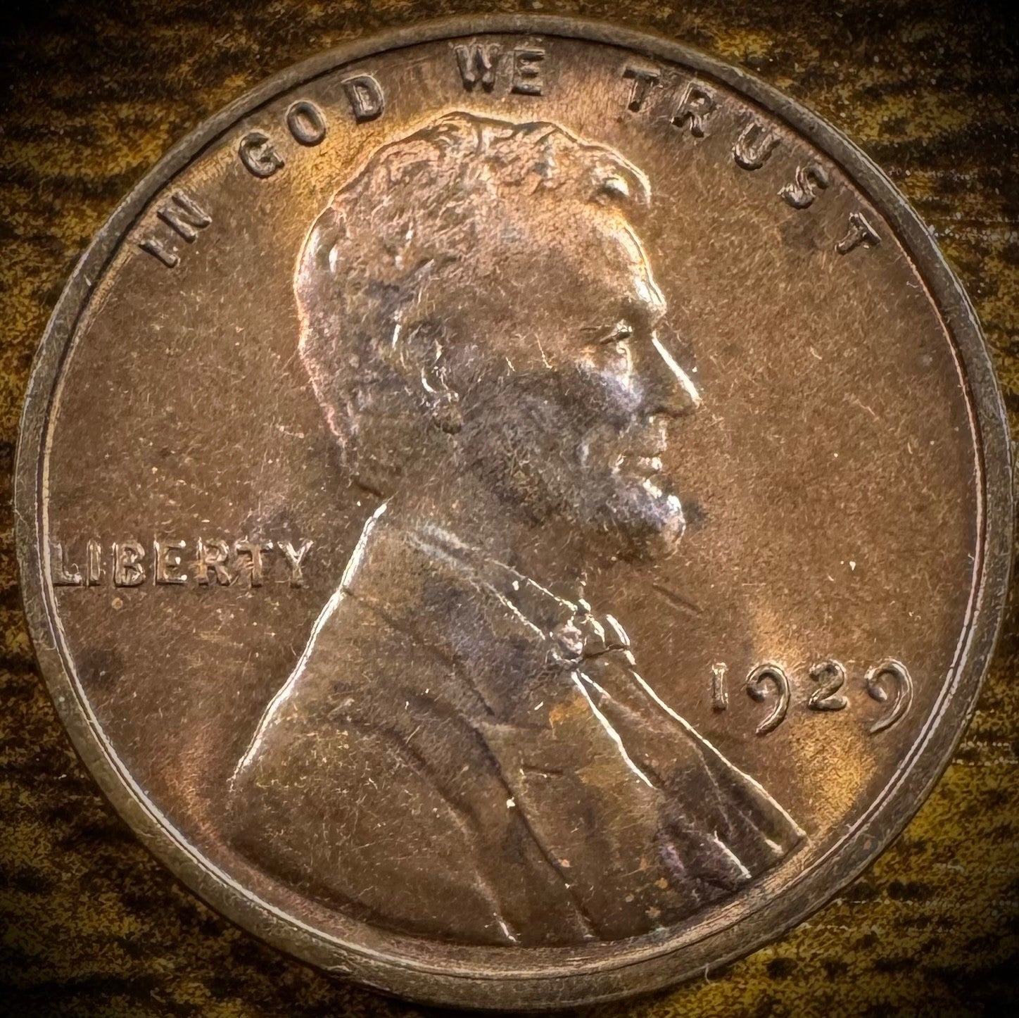 1929-P Lincoln Wheat Cent Uncirculated Multi-color Toned VIDEO0
