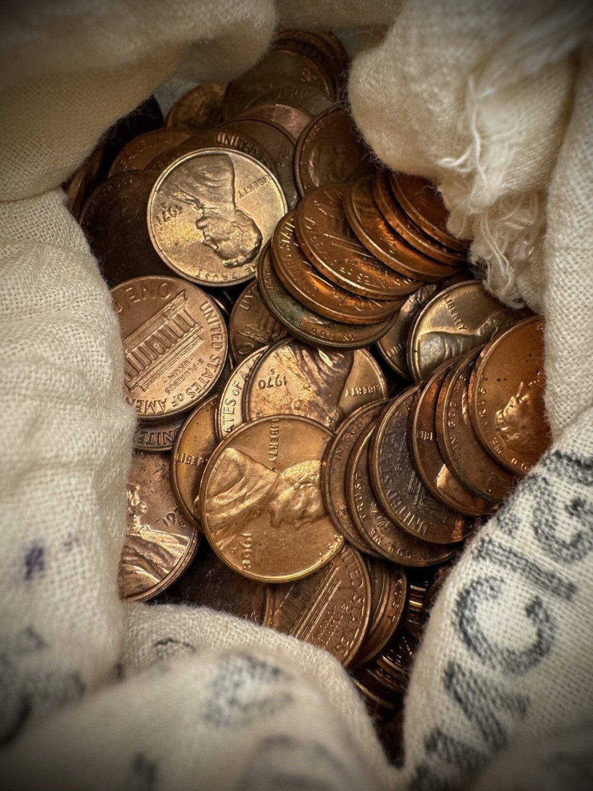 1 Lb 13 Oz Bag Of Copper Lincoln Memorial Cents 68-74 San Francisco AU/BU Toned2