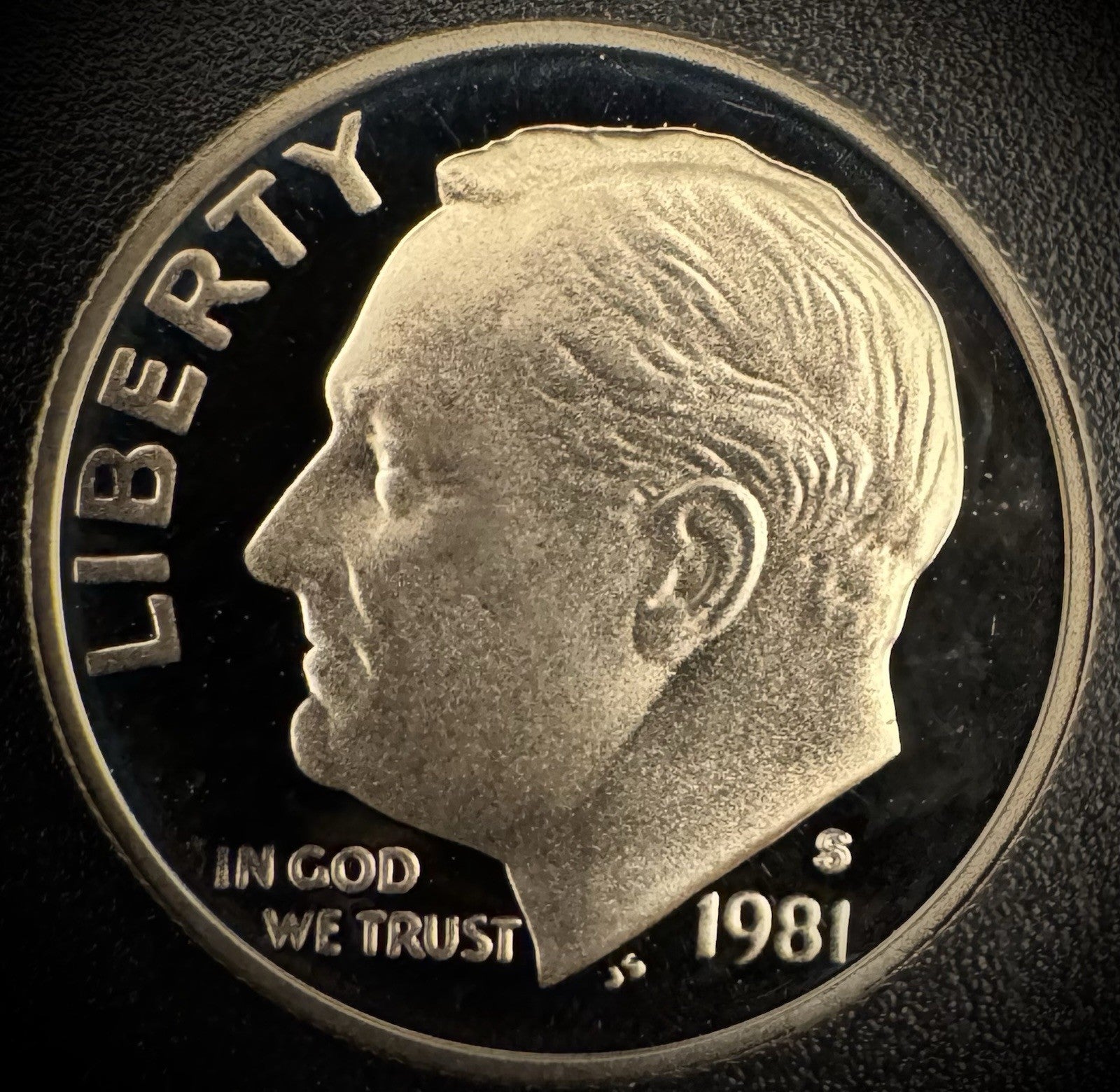 1981-S PROOF Roosevelt Dime 10C Clad DEEP CAMEO Coin From US Mint Proof Set0