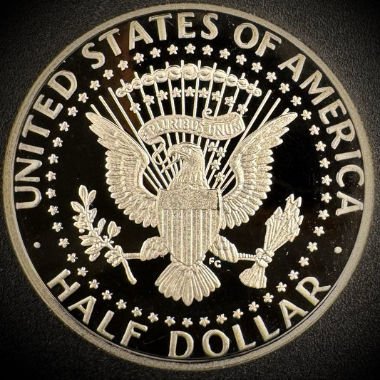 2011-S GEM PROOF Kennedy Half Dollar Clad 50C DEEP ULTRA CAMEO1