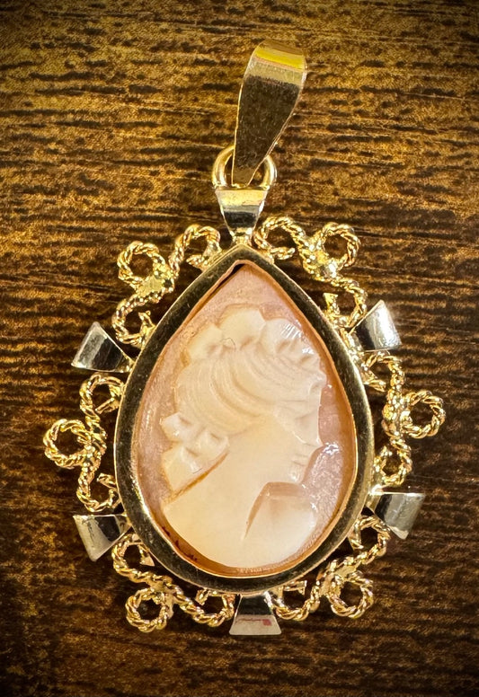 1960s Vintage Corletto 18K GOLD Custom Italian PENDANT One Of A Kind Hand Carved0