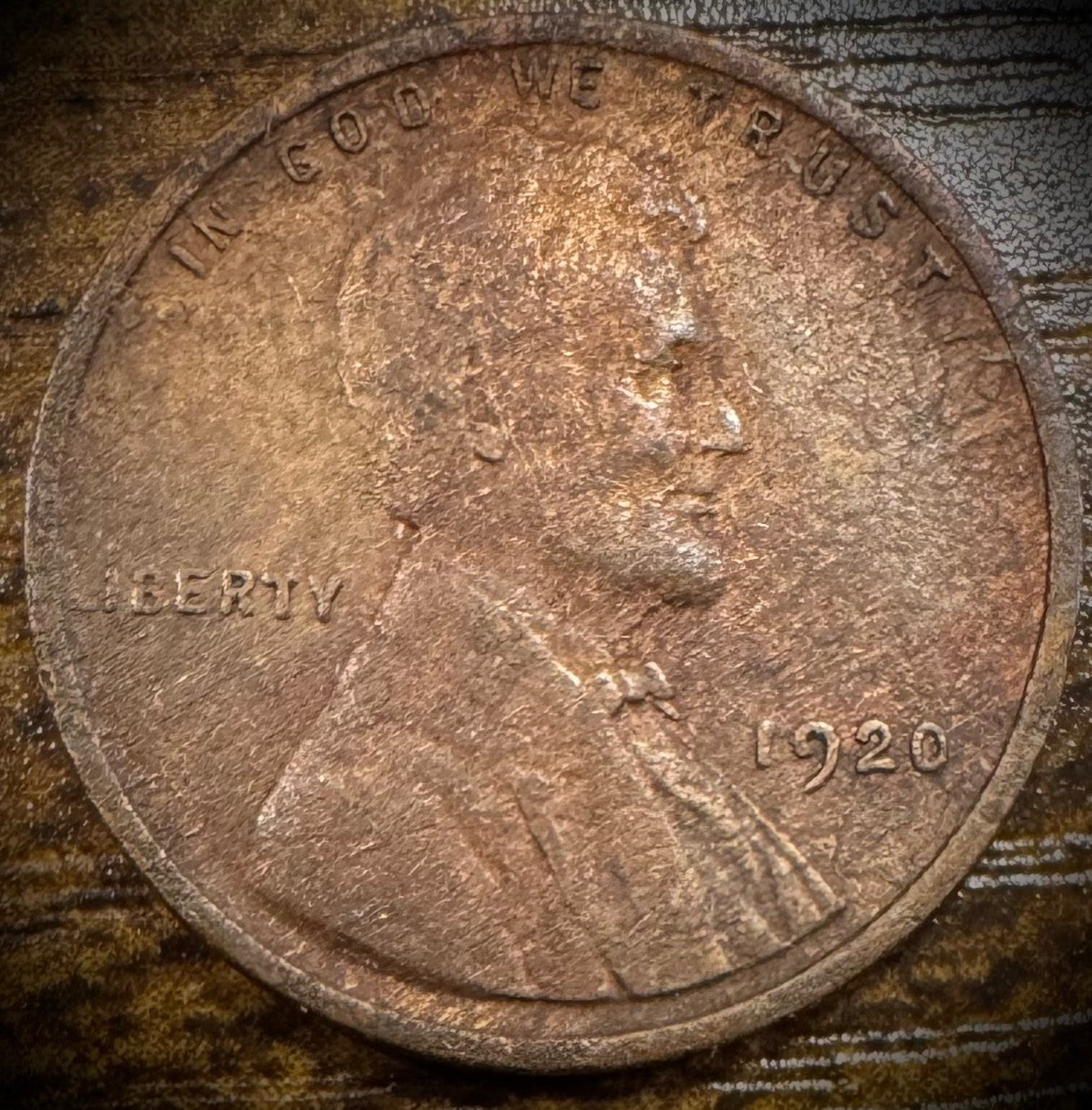 1920 Lincoln Wheat Penny Cent0