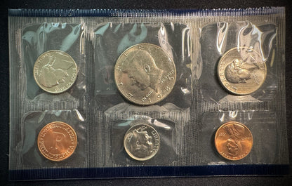 1985 P D Uncirculated Coin Set US Mint Original Government Packaging OGP & COA1