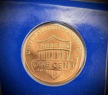 2010 Satin Finish Lincoln Shield Cent P D Uncirculated 2 Coin Set From US Mint3
